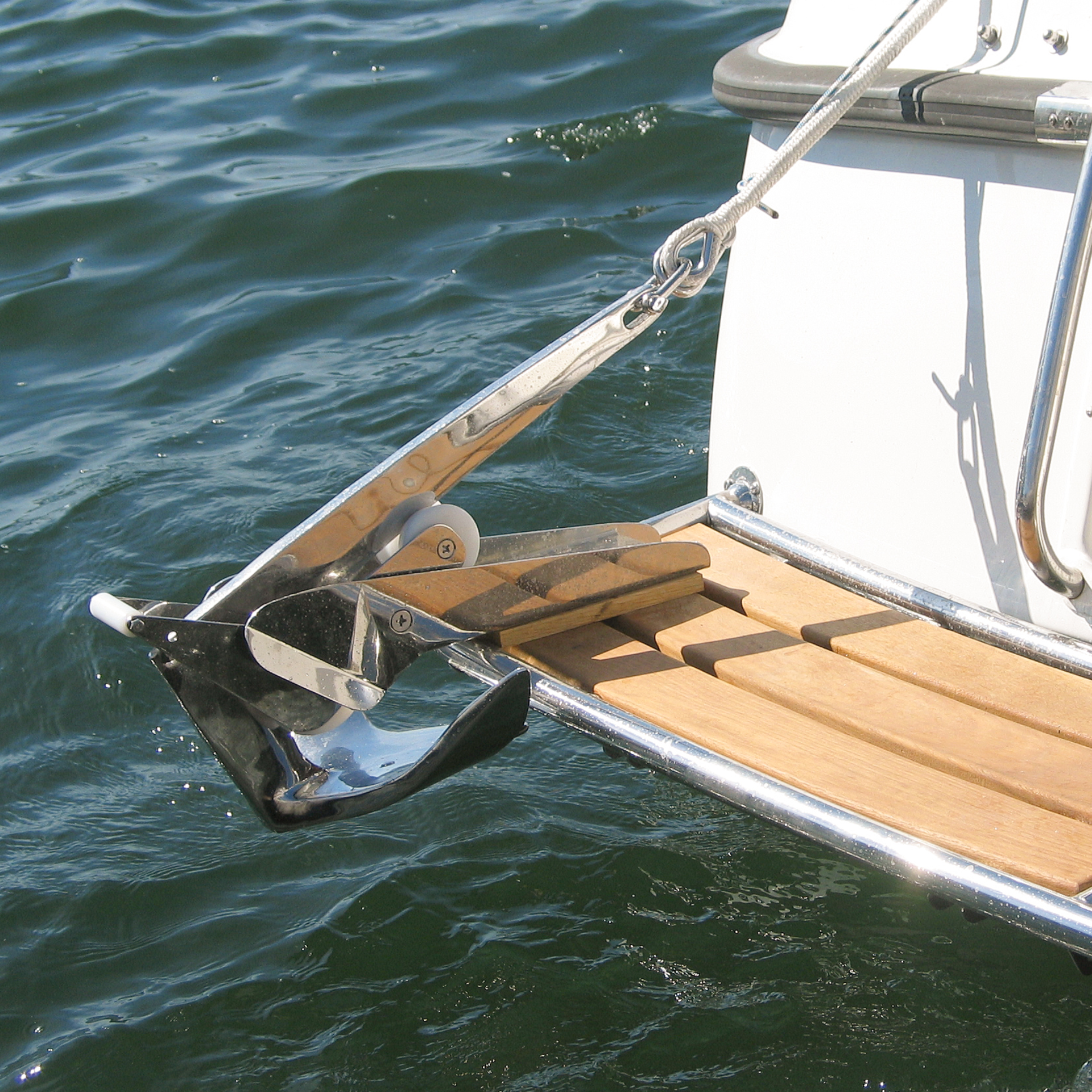 Anchor Holder with Anchor Roller 15 kg 45x8 cm - Image 3